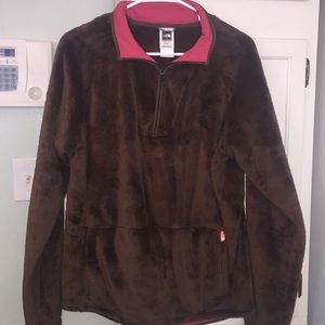Women’s NorthFace half zip pullover